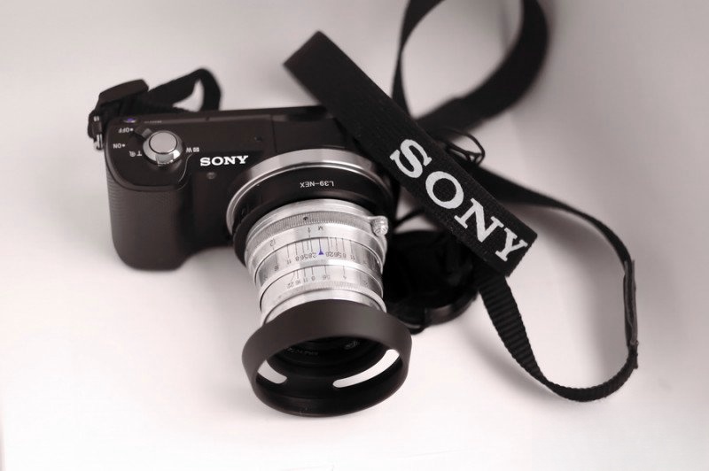 Lens test rig with Sony A5000 and M39 adapters