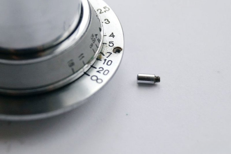 Stop screw detail requiring documentation