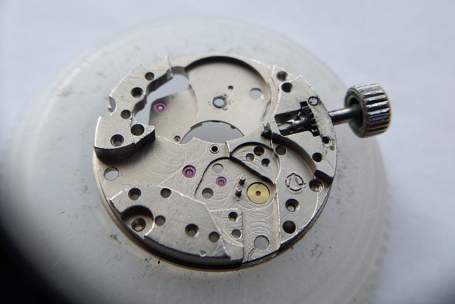 Luch 1809 main plate fully stripped except for the keyless works and stem