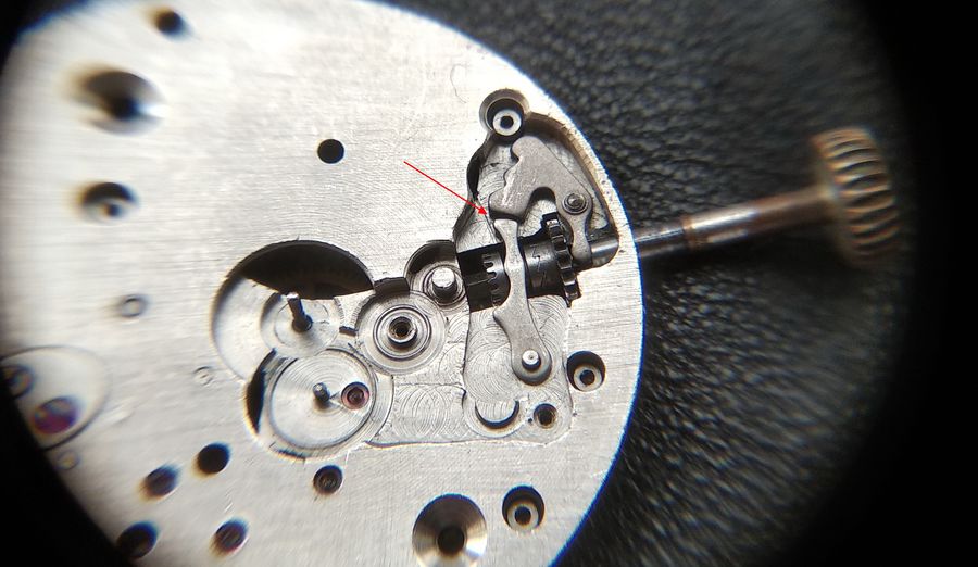 Both levers installed on the plate in winding mode, shown without the R-spring fitted