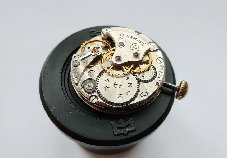 The 2609 Sportivnye movement with shock-protected balance, shown after repair