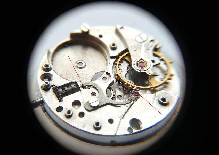 Alternative view of the 2609 stop-seconds engaged, finger braking the balance