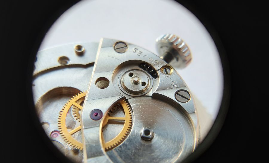 The barrel bridge fitted over the barrel of the 2608, with the crown wheel being serviced