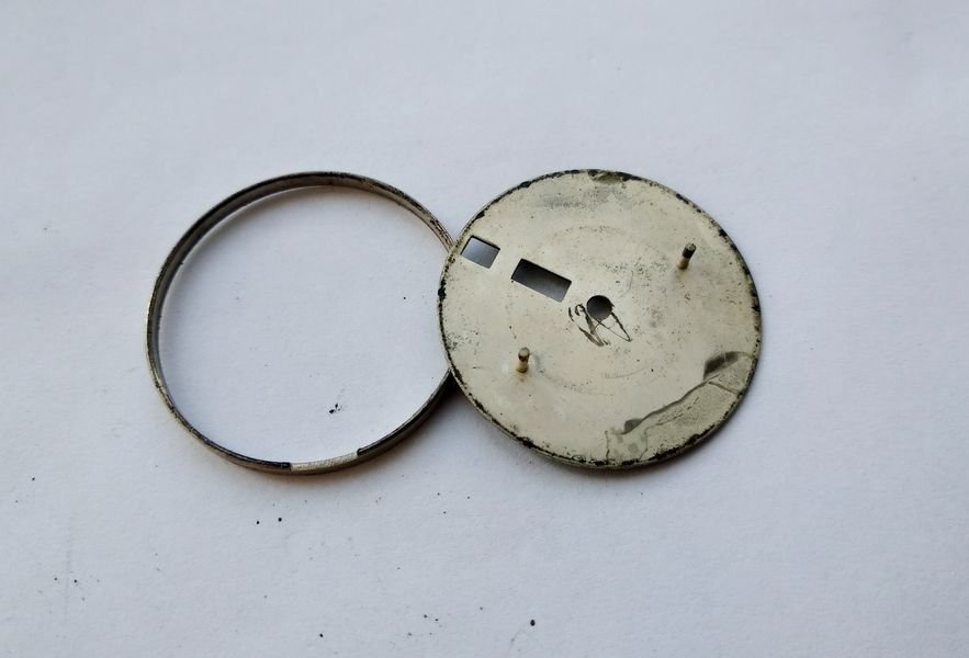Dial underside showing construction