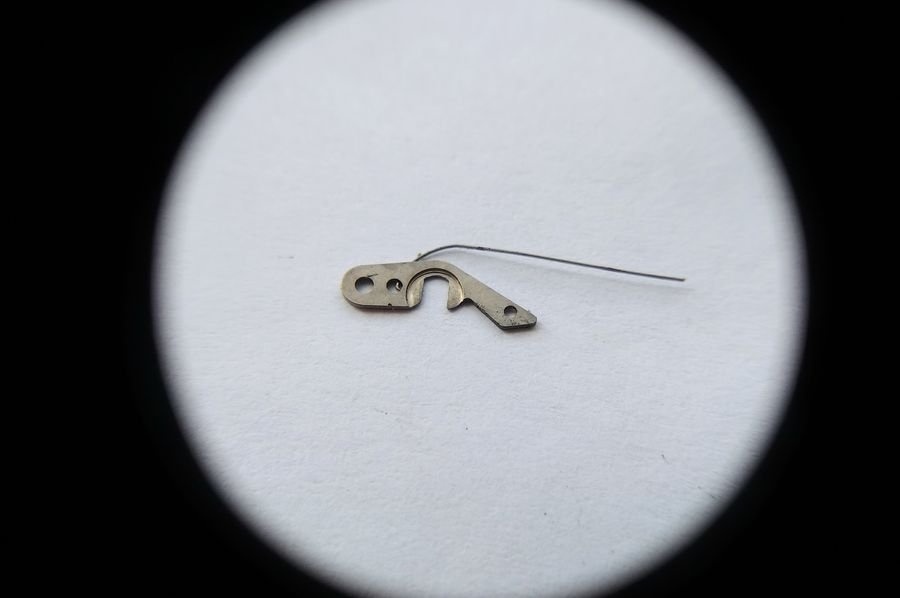 Day detent lever removed
