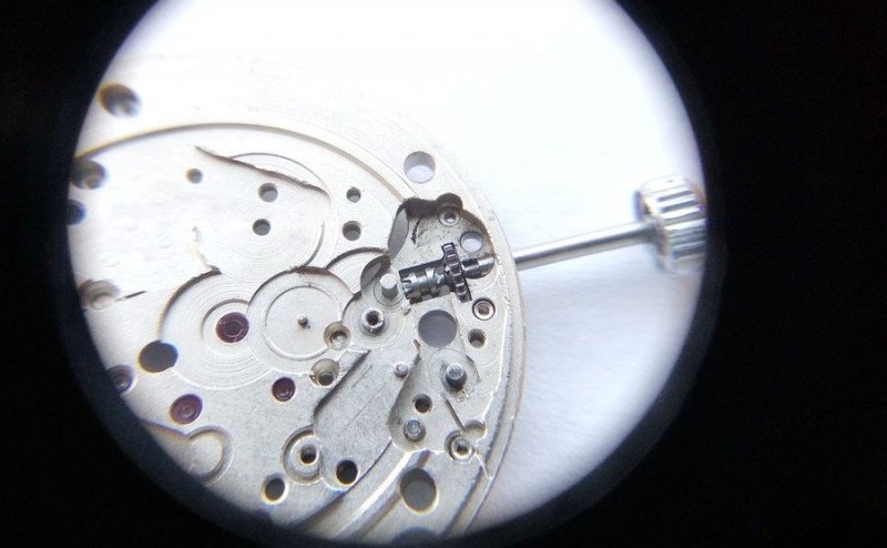 Beginning reassembly with keyless works
