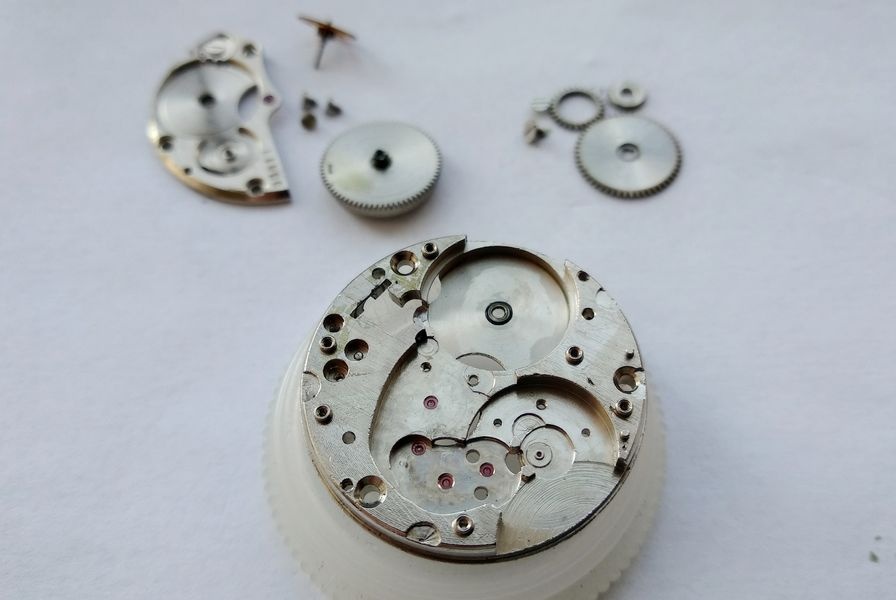 Main plate ready for cleaning