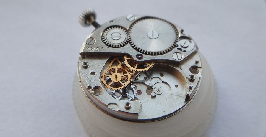 Gear train disassembled