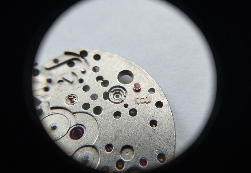 Cap jewel cleaned and lubricated