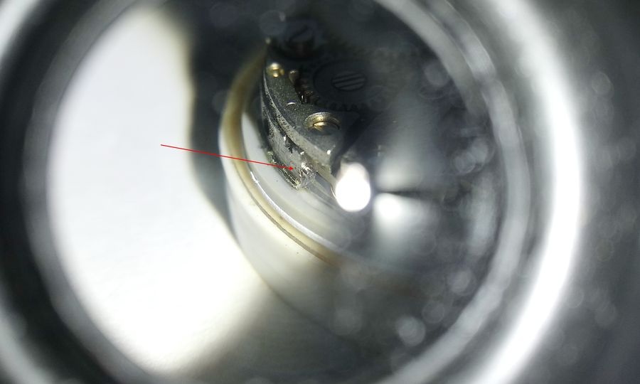 Dial foot screw location