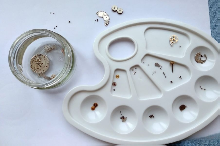 Movement components disassembled