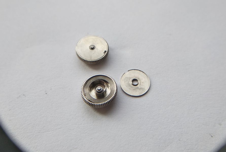 Mainsprings reinstalled in barrels with fresh lubricant