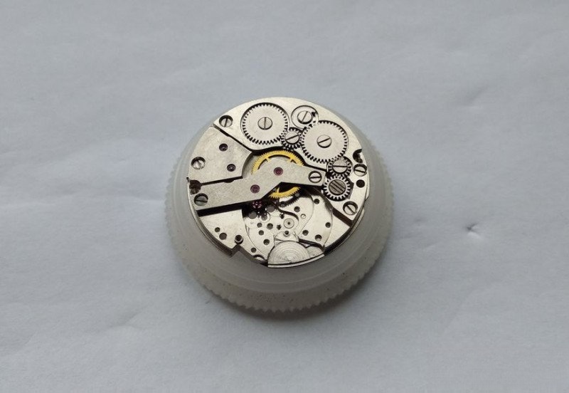 Complete gear train and power system assembled