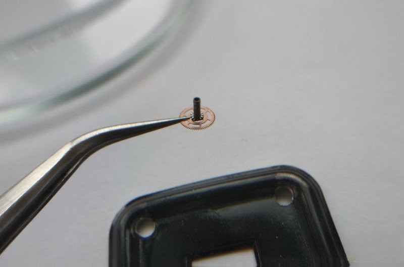 Minute pinion assembly showing pinion side