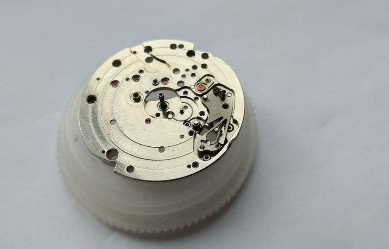 Keyless works remaining on slow side