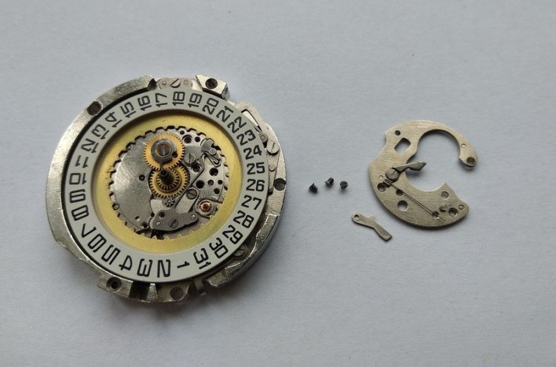 Positioning lever plate removed showing spring mechanisms