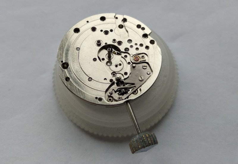 Keyless works spring cover installed and gear train test