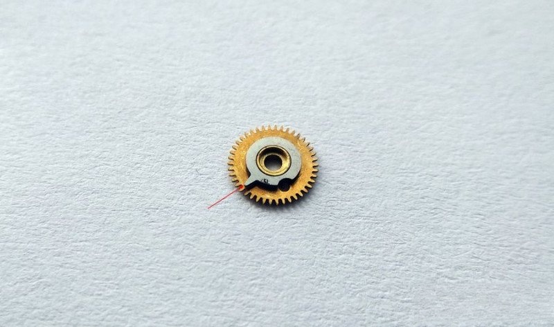 Command wheel alternate angle showing both transfer mechanisms