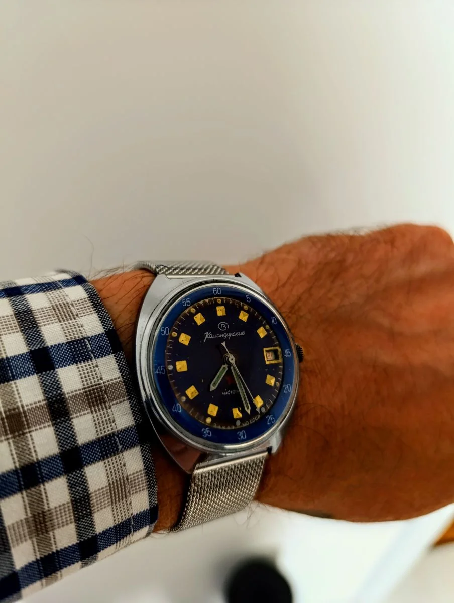 Komandirskie Soviet military watch with tactical design