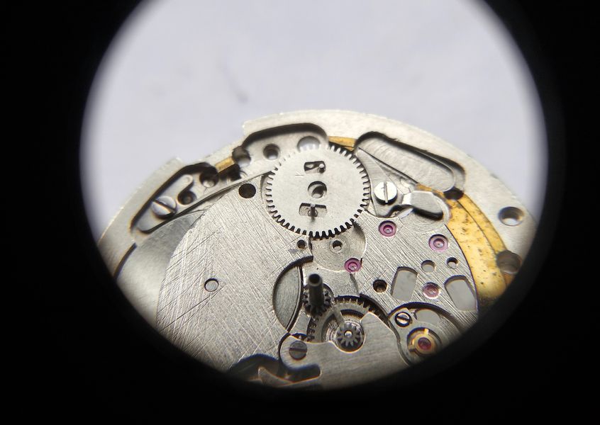 Installing the eccentric wheel