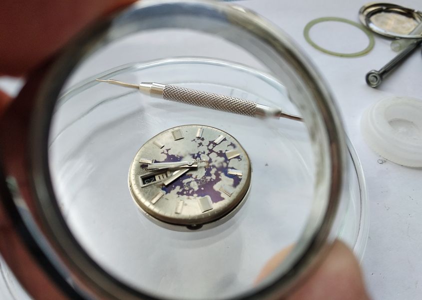 The crystal after polishing, now clear