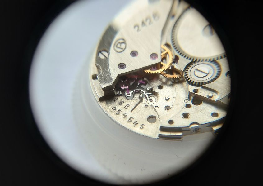 Installing the winding wheels of the motor