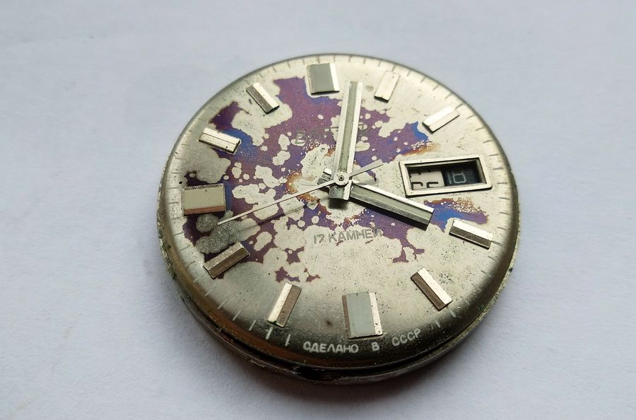 The 2428 movement on the bench ready for disassembly