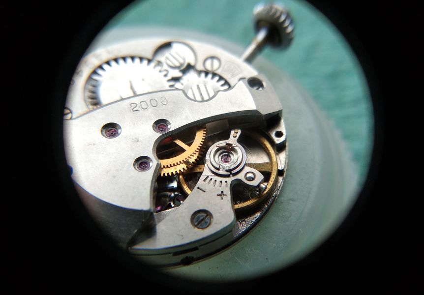 The fully assembled movement running on the bench