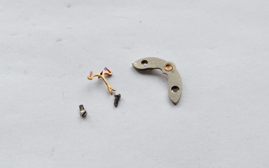 Pallet fork and bridge removed, showing protective anti-corrosion finishing