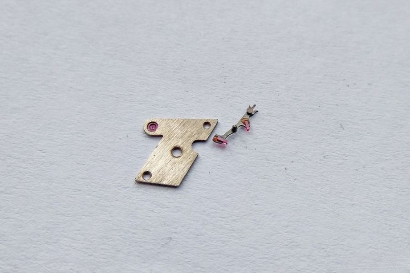 Pallet fork with unusual jewel orientation