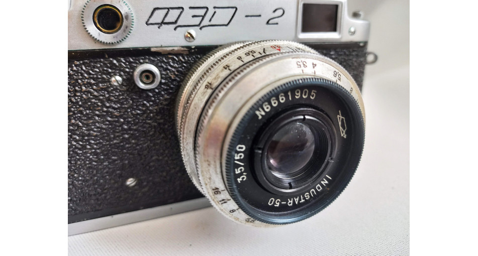 A Unique Birth: The Dzerzhinsky Commune and the Rise of Soviet 35mm Cameras