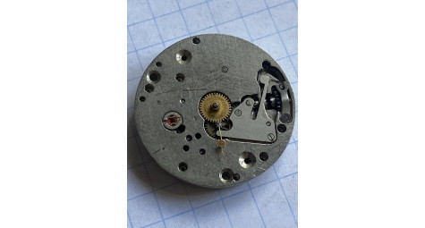 One Crown, Two Tasks: The Keyless Works of the Pobeda Caliber 2602