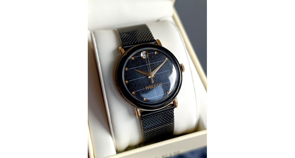 Raketa 2614.Н: Rebuilding the Instant-Date Caliber and Its Interchangeable Case
