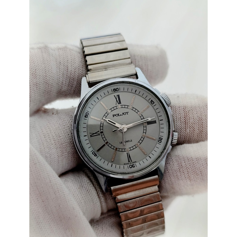 Vintage Poljot Mechanical Alarm Watch USSR 1980s 18 Jewels Vintage Poljot Mechanical Alarm Watch USSR 1980s 18 Jewels