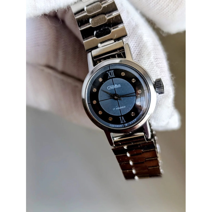 Slava Cal. 1601 USSR Women's Wristwatch 1980s 17 Jewels Mechanical NOS