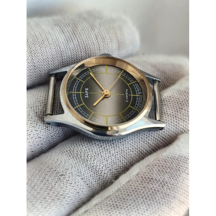 Zaria 2009B USSR Women's Wristwatch, 1980s NOS Mechanical 21 Jewels