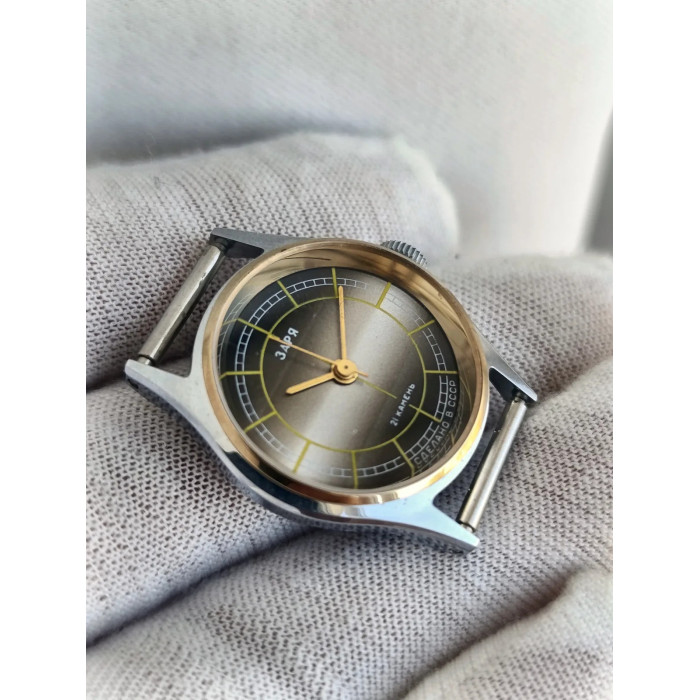 Zaria 2009B USSR Women's Wristwatch, 1980s NOS Mechanical 21 Jewels