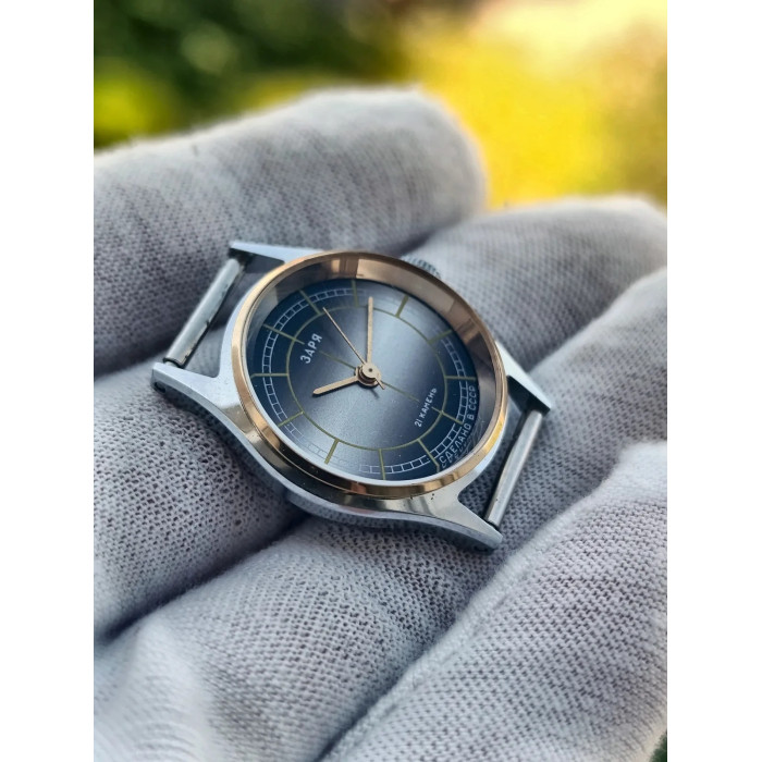 Zaria 2009B USSR Women's Wristwatch, 1980s NOS Mechanical 21 Jewels