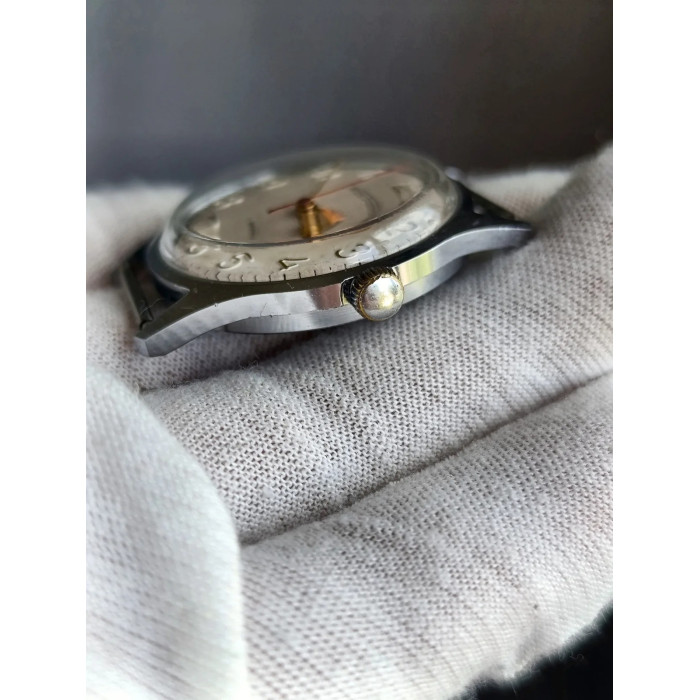 Vostok Cal. 2209 USSR 1970s Men's Mechanical Wristwatch, 18 Jewels