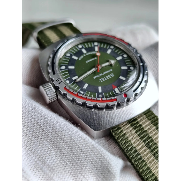Vostok Amphibia Cal. 2209 USSR 1980s Men's Mechanical Wristwatch 18 Jewels