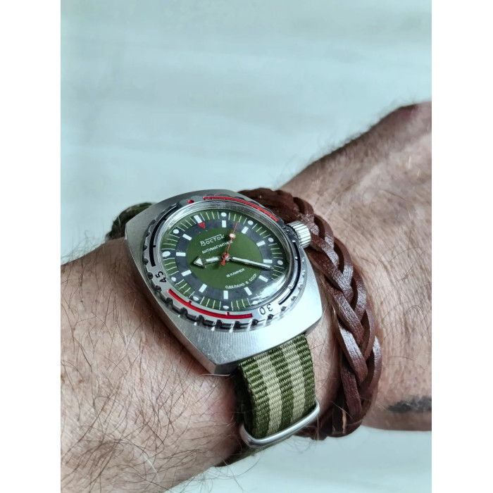 Vostok Amphibia Cal. 2209 USSR 1980s Men's Mechanical Wristwatch 18 Jewels