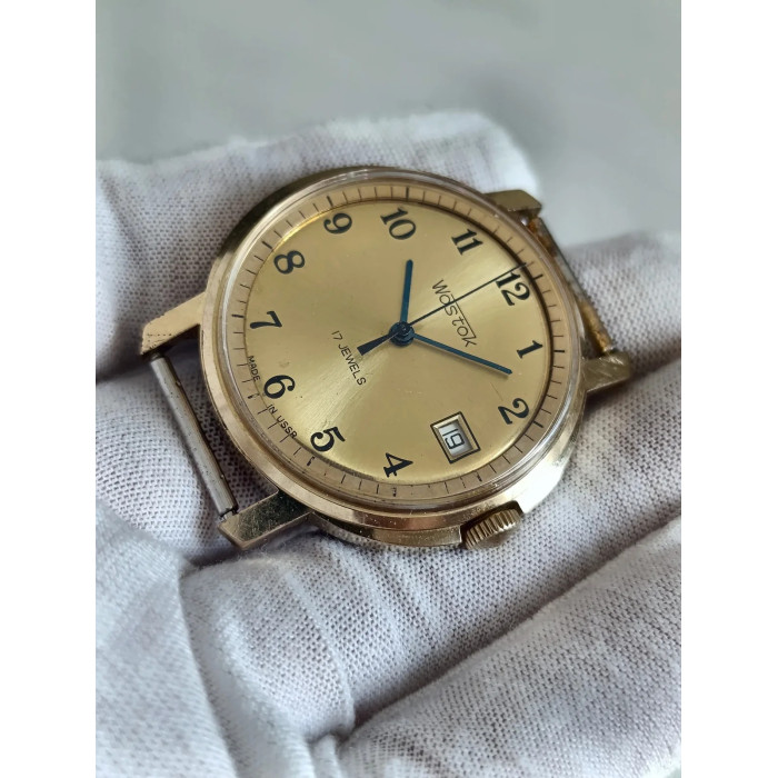 Vostok Cal. 2414A USSR 1980s Men's Mechanical Wristwatch 17 Jewels