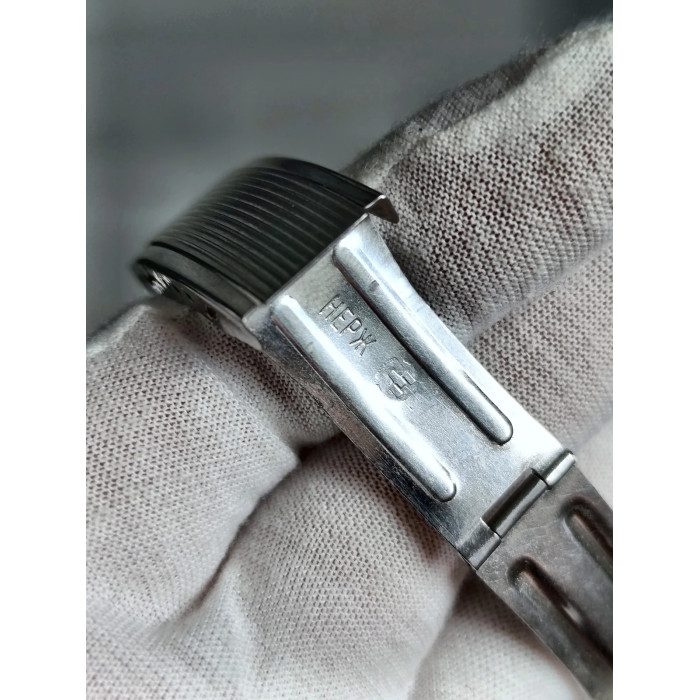 Slava 2428 USSR Men's Mechanical Wristwatch, 1980s, 26 Jewels