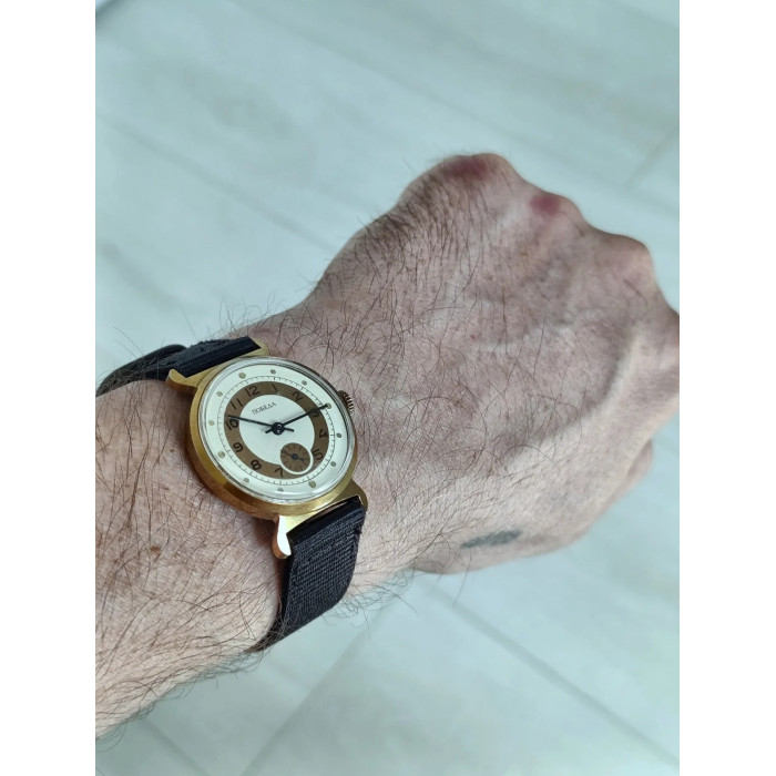 Pobeda Cal. 2602 USSR 1980s Men's Mechanical Wristwatch 15 Jewels