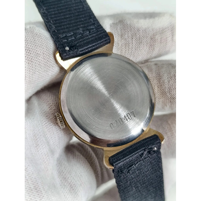 Pobeda Cal. 2602 USSR 1980s Men's Mechanical Wristwatch 15 Jewels