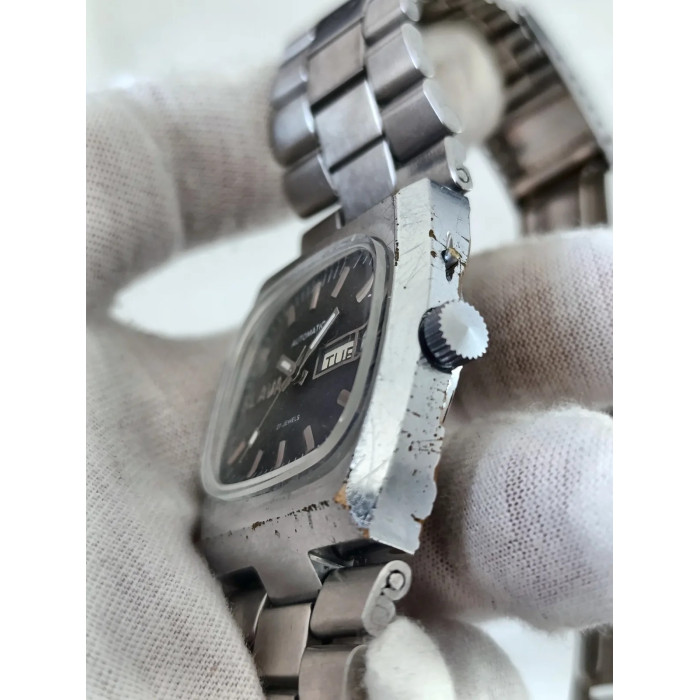 Slava Tank USSR Wristwatch 1980s Men's Automatic 27 Jewels Caliber 2427