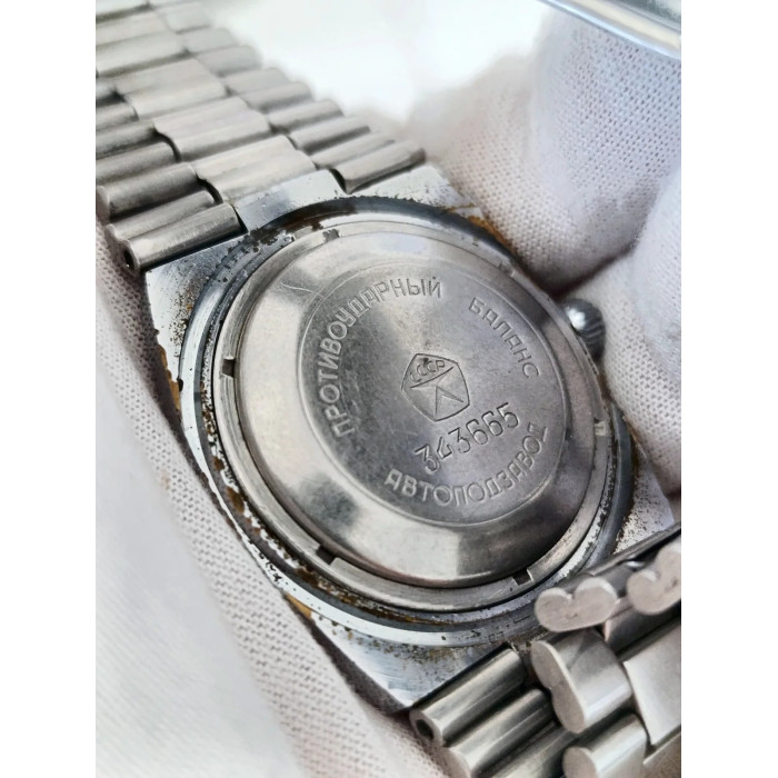 Slava Tank USSR Wristwatch 1980s Men's Automatic 27 Jewels Caliber 2427
