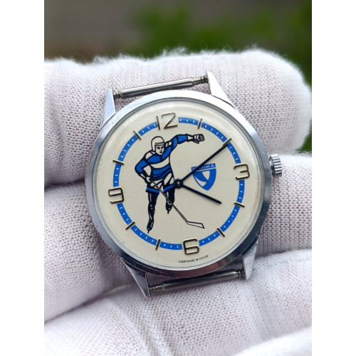 Chaika Hockey Player — Vintage Soviet Watch, Caliber 1601A Chaika Hockey Player — Vintage Soviet Watch, Caliber 1601A