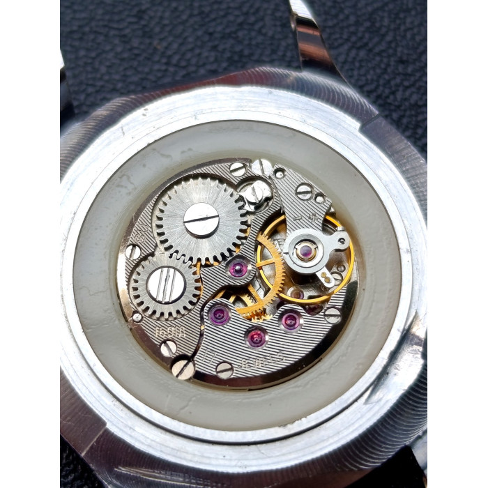 Chaika Hockey Player — Vintage Soviet Watch, Caliber 1601A