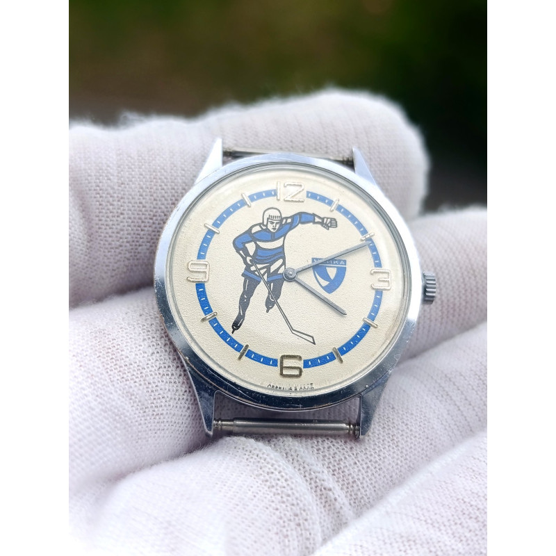 Chaika Hockey Player — Vintage Soviet Watch, Caliber 1601A Chaika Hockey Player — Vintage Soviet Watch, Caliber 1601A